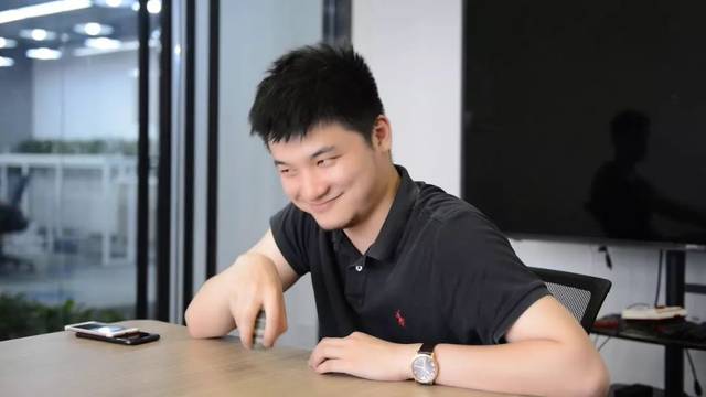 德州扑克教学_WST美女导师搞笑视频_德州扑克视频教学